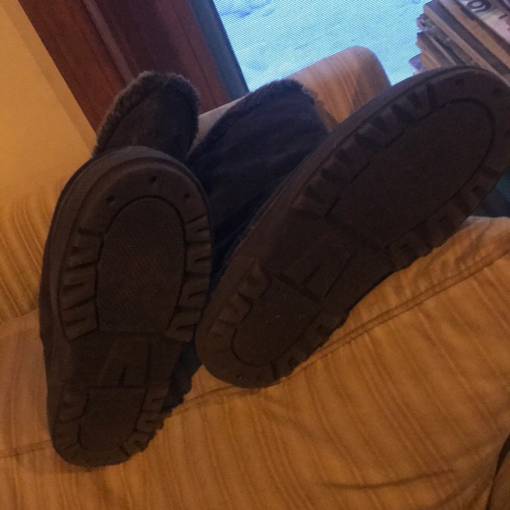Boots - Picture 4 of 7